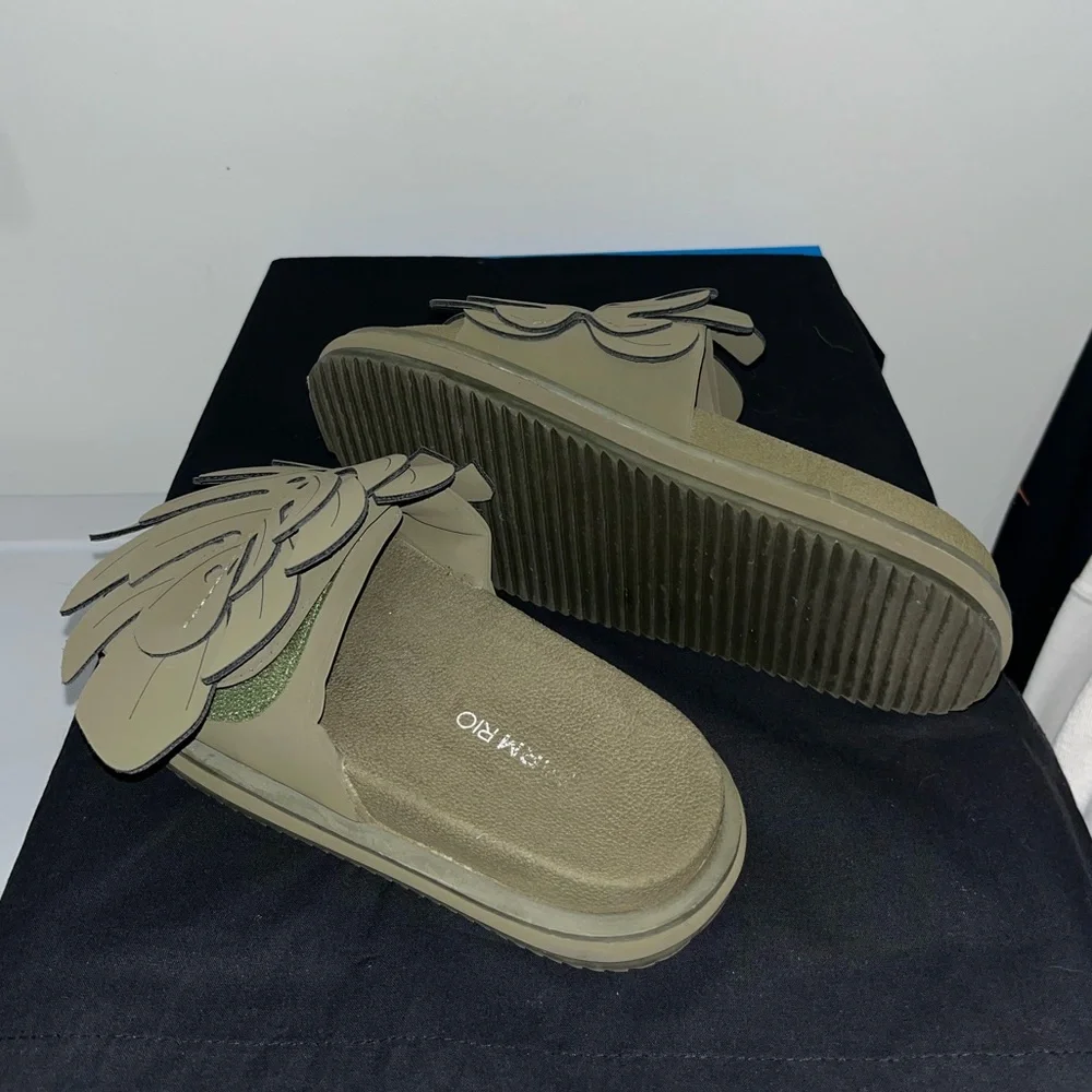 Farm Rio Monstera Slides - Picture 4 of 4